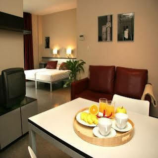 Aparthotel Allada 3* Barcellona
